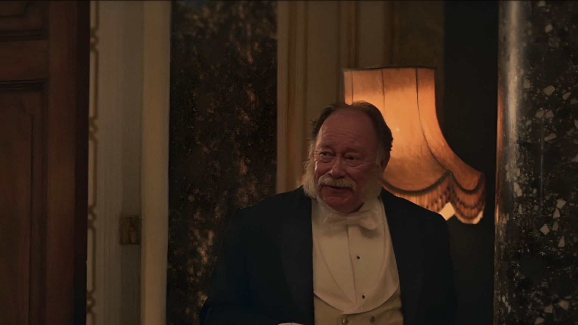 The British Prime Minister Lord Salisbury as seen in the Sherlock & Daughter season 1 finale (Image via The CW)